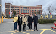 乘众之智，用众之力；取长补短，相辅相成